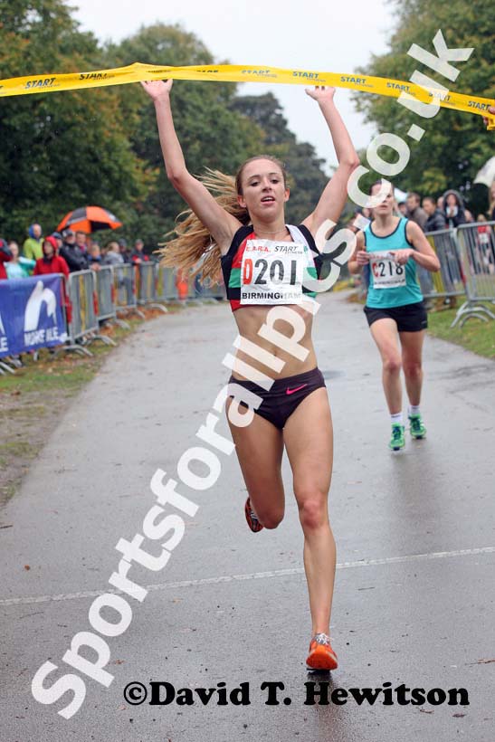 Emelia Gorecka brings Aldershot Farnham and District home to victory in the senior womens 4 stage relay at the ERRA Mens 6 and Womens 4 Stage Road Relays, Sutton Park, Birmingham Road Relays.